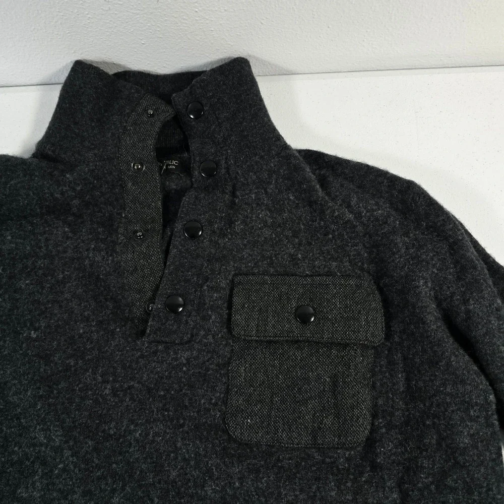 Banana Republic Mens XL Charcoal Gray Merino Wool Italian Yarn Snap Pullover